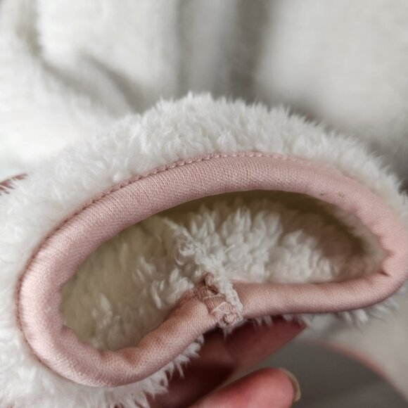 Reebok faux fur white and pink‎ sherpa hooded zippered sweater size medium warm - Picture 10 of 10